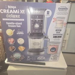 Ice Cream Maker 