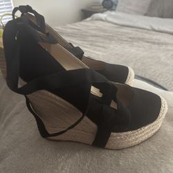 Black Wedges 