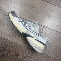 NIKE V2K SHOES
