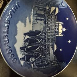 Set Of 4 Vintage Collectors Plate 