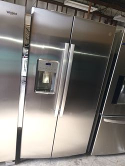 G/E counter depth refrigerator Stainless steel everything works good 🔷🔷♦️