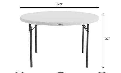 Plastic table