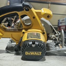 DeWalt Circular Saw 18v