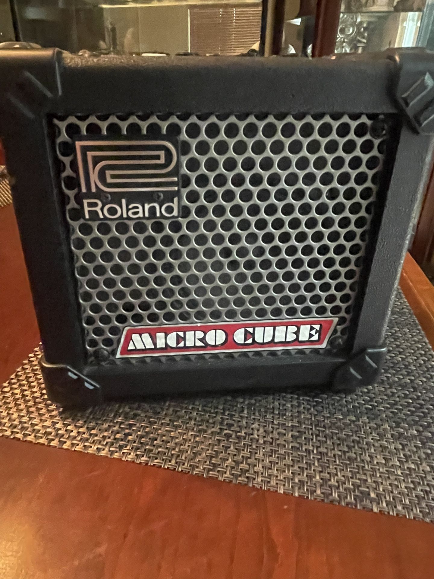 Roland Micro Cube, Portable, Battery And Power