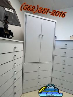 Tall wardrobe closet ropero armoire Nuevo con diamantes