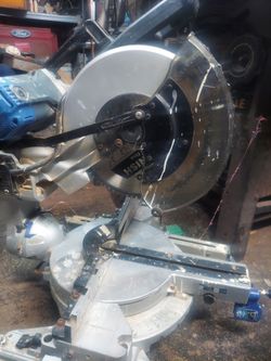 Miter saw table
