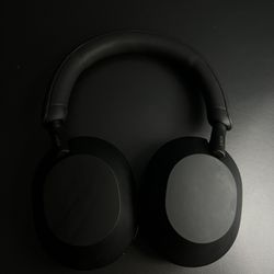 Sony - WH1000XM5 Wireless Noise-Canceling Over-the-Ear Headphones 