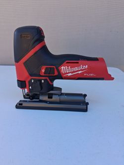 Milwaukee m12 fuel jig saw tool only