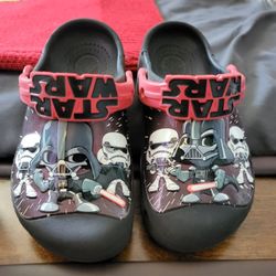 Ctocs Star Wars Size 10 ,11 C