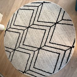 Modern Round Area Rug – Black & White Geometric Design
