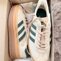 Women’s Gazelle Adidas