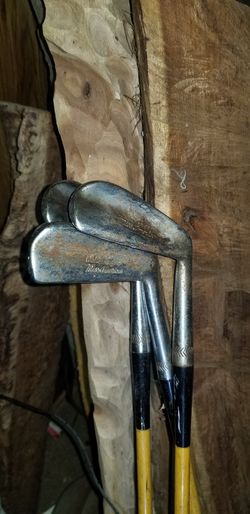 Golf clubs wood handles