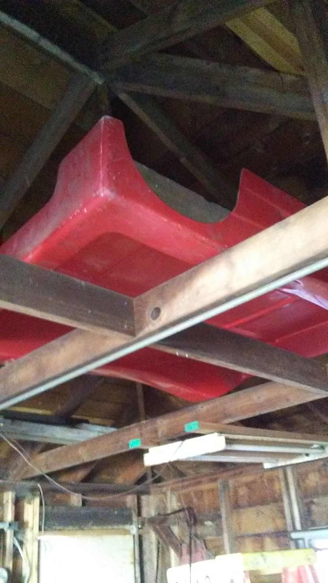 70s Bruce meyer fiberglass Red racecar bed. It has 2 small cracks. Pic show them.