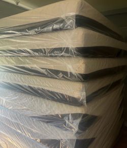 KING 10” MEMORY FOAM COMFY MATTRESS!! BEST DEAL!