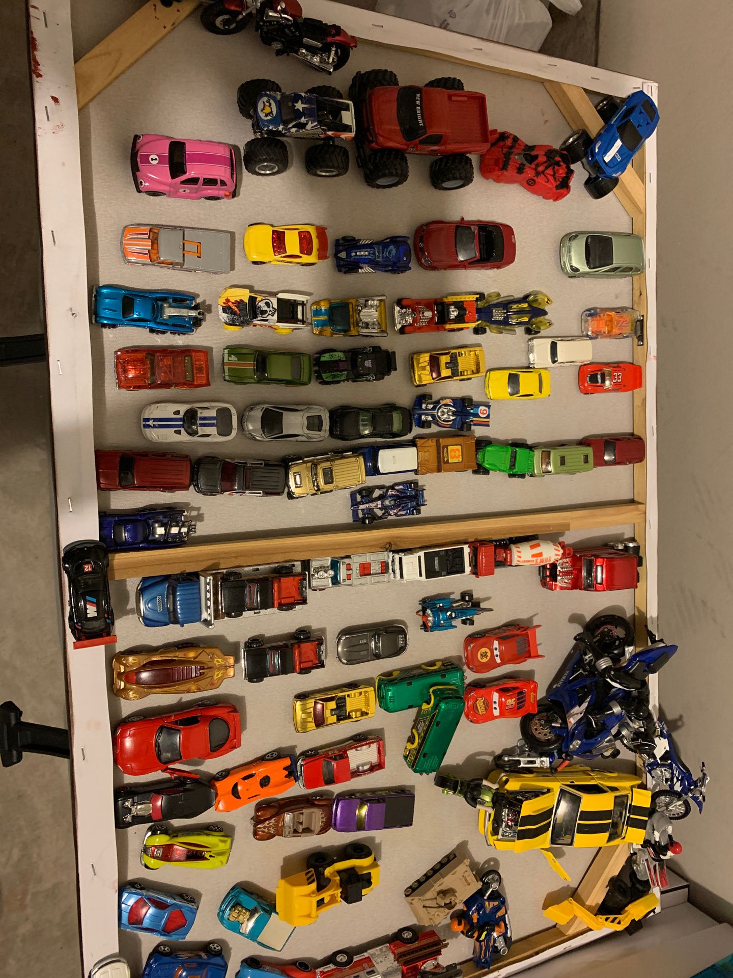 70 Pieces of toys car