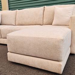 FREE DELIVERY!!! Crate & Barrel "Gather" 2pc Sectional Sofa ($4.8K Retail...65% OFF!!!)