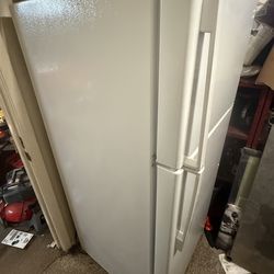 GE refrigerator