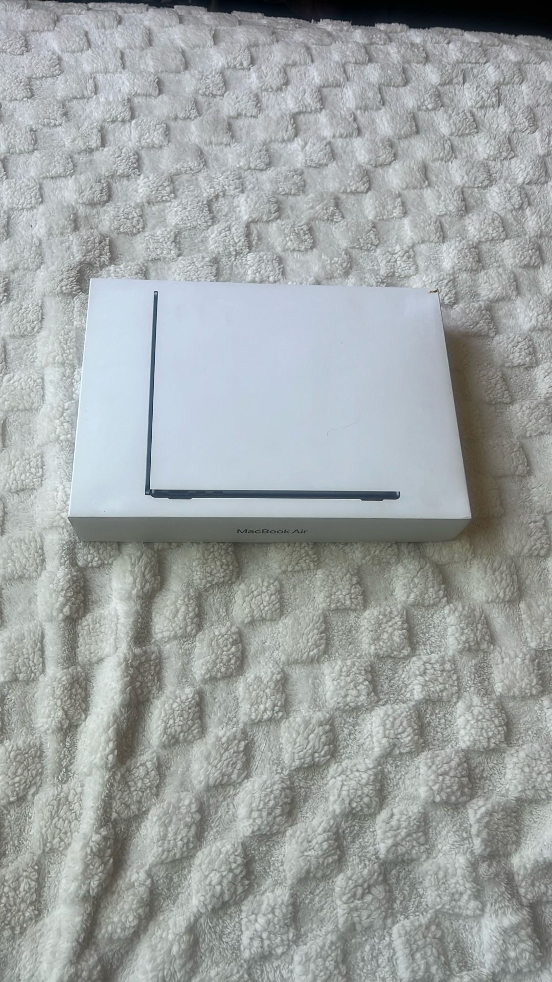 13-inch Macbook Air with Apple M3 chip