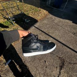 jordan 1s size 10