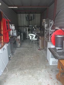 Restaurant equipment storage unit