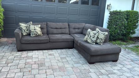 Sofa sectional …. Delivery extra