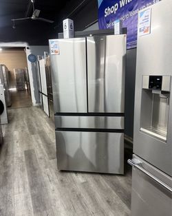 Samsung Bespoke 29 Cu Ft Stainless Steel Four Door Refrigerator With Inner Beverage Center 😍