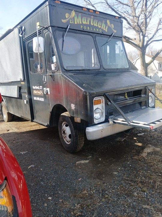 FOOD TRUCK