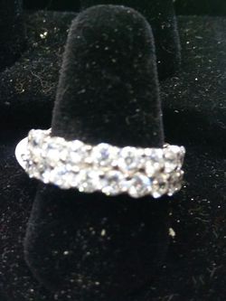 Size 9....sterling silver Cz 💎 Ring.
