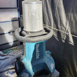 Makita L.E.D. Area LIGHT 18V