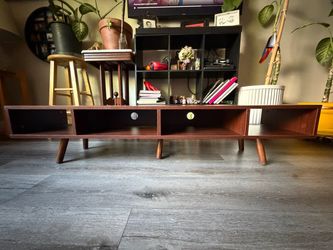 Mid-century modern style open-shelf TV stand