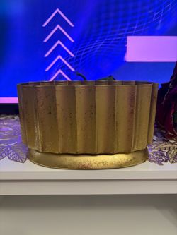 Gold decor dish