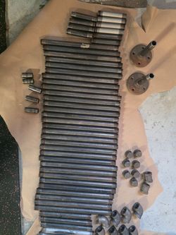 Lot of galvanized steel pipes and iron fittings