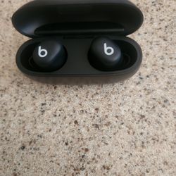Beats solo buds