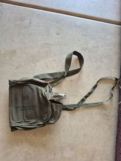 US M17 Series Chemical-Biological Mask Carrier (Gas mask)