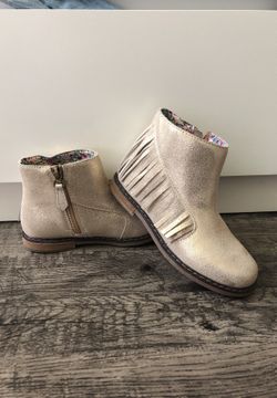 Tucker and Tate girls boots