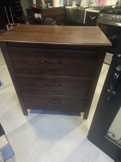 Dresser