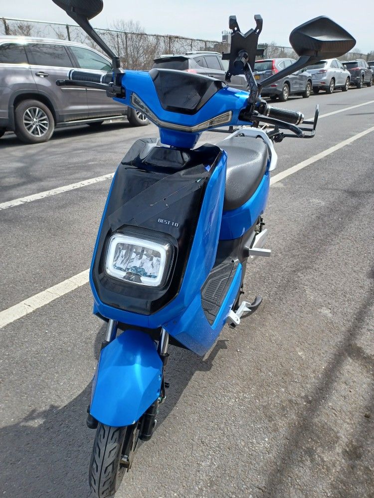 Electric scooter e bike 7i edition comes with 60 volt lithium battery