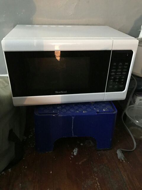 Microwave for sale $40