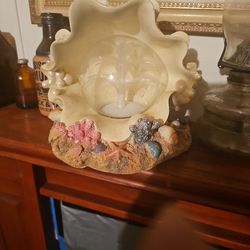 Vintage Sea Shell Shaped Lamp