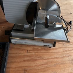 Nesco Meat Slicer