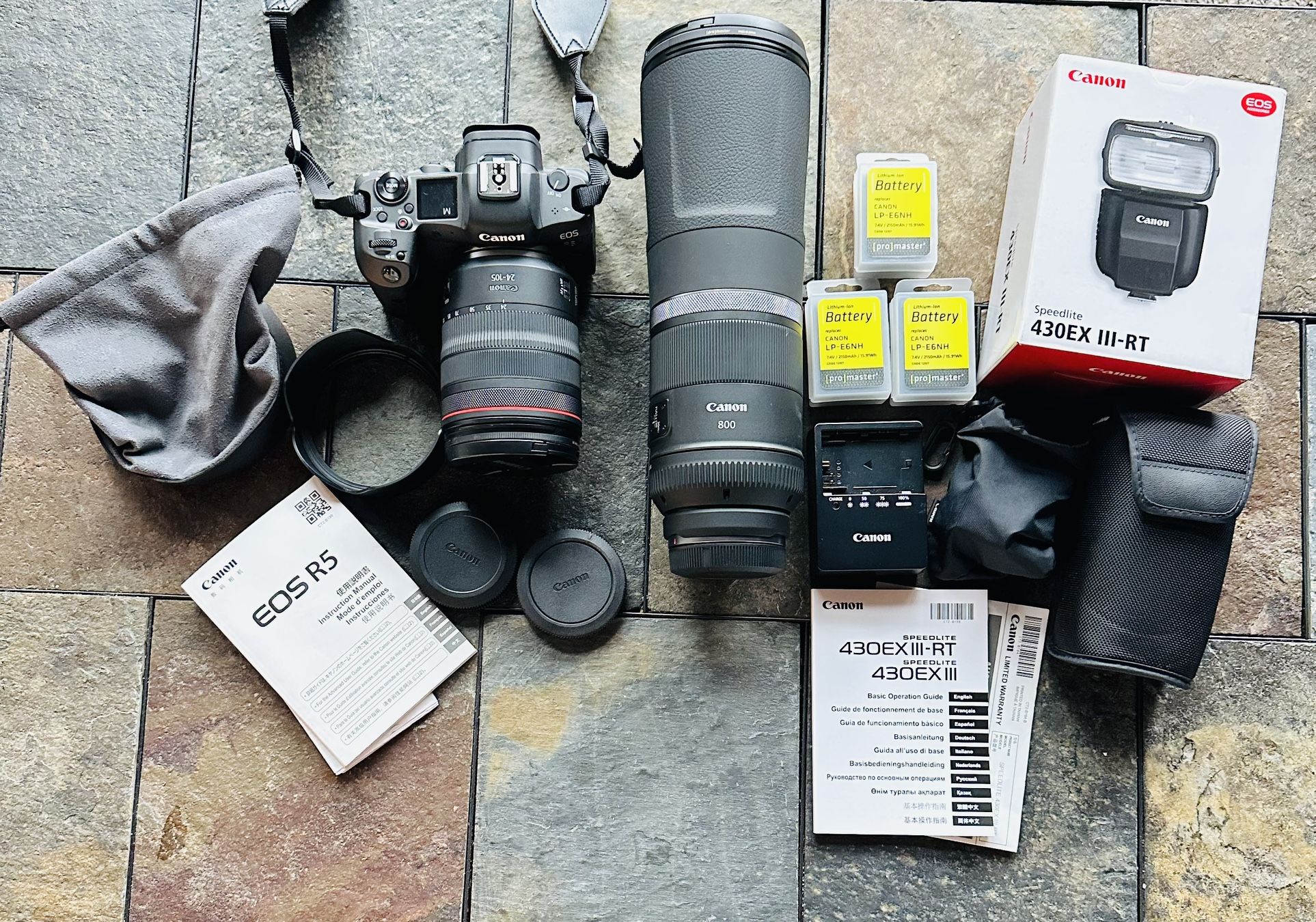 Cannon Mirrorless Bundle