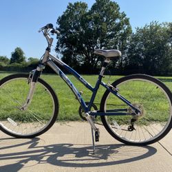 NEW Del Sol SR Suntour Bike