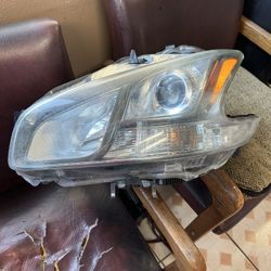 2012 Nissan Maxima Headlight