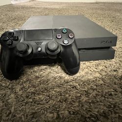 Play Station 4