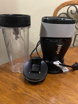Ninja Fit Compact Personal Blender, 700W, (2) 16oz Cups, QB3001SS