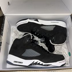 Jordan 5 Moonlight Size 10.5