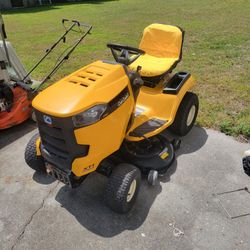 Cub Cadet  XT1