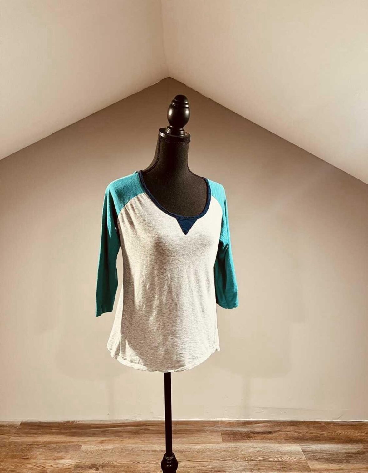 Small Gray & Teal Top