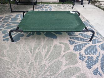 Raised dog bed