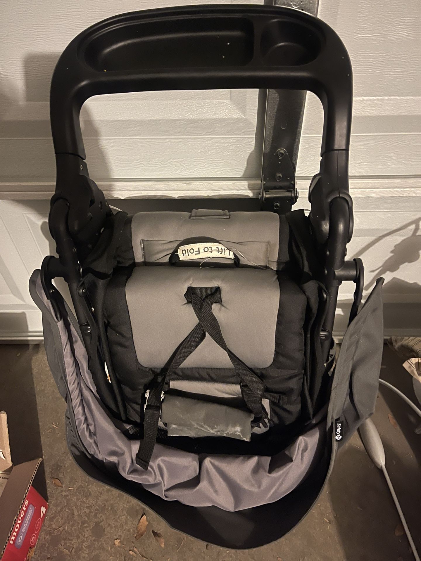 Stroller, Car seat, and Base.